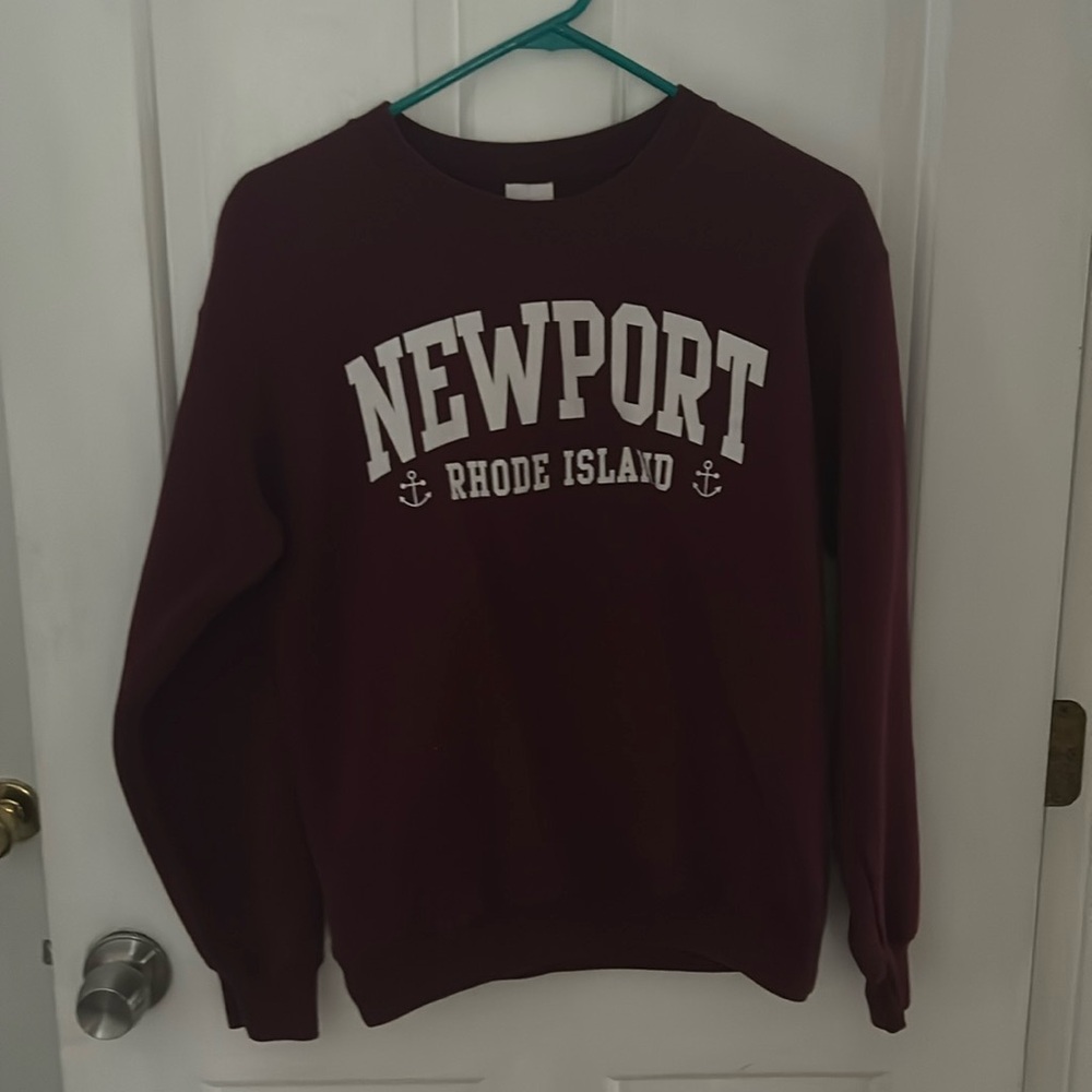 Newport Rhode Island Red Crewneck